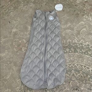 NWT Dreamland Gray Quilted Sleeveless weighted Sleeping sack size lg 12-24 mo